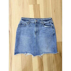 Old Navy Womens Cutoff Denim Skirt Size 6 Light Wash Frayed Hem Casual Style